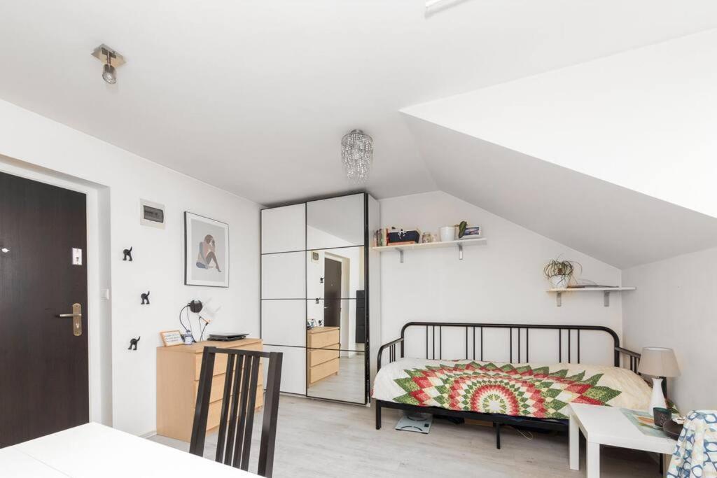 The Attic Studio Apartamento Bratislava Exterior foto
